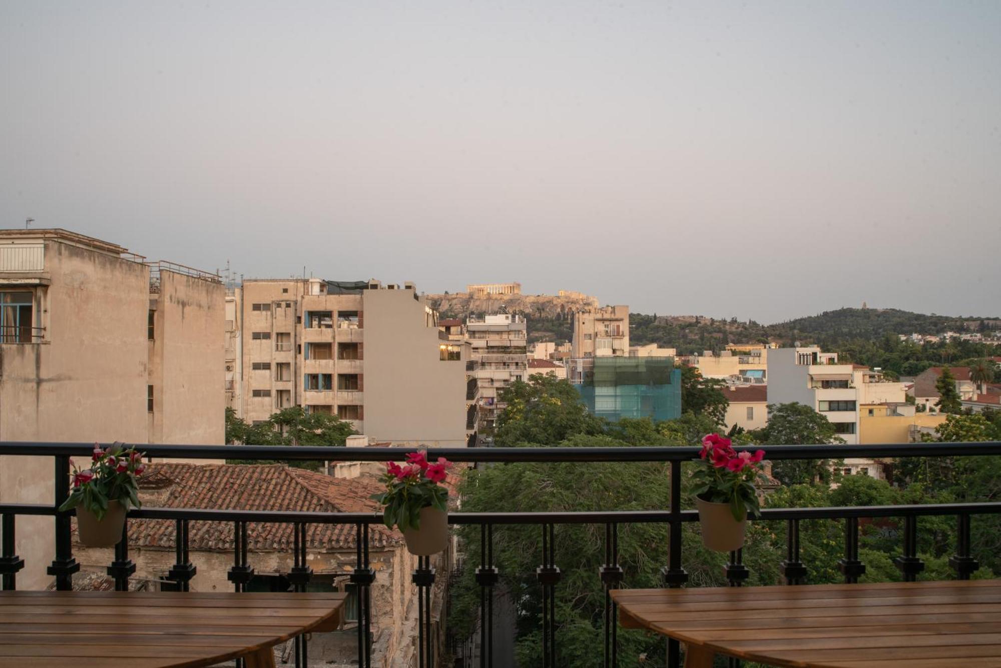 Stunning Acropolis View - 500M Metro - At Historical Center Apartment เอเธนส์ ภายนอก รูปภาพ