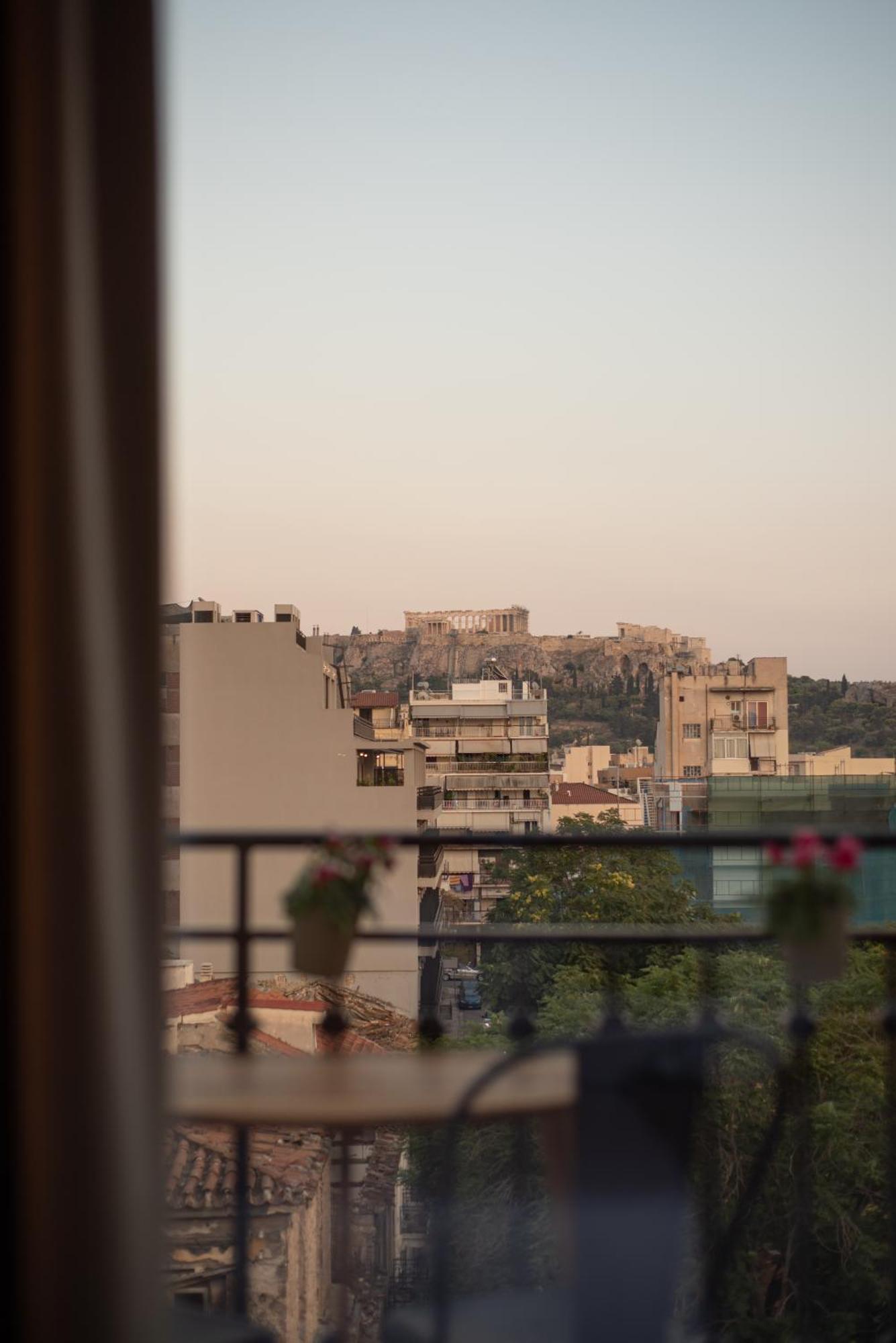 Stunning Acropolis View - 500M Metro - At Historical Center Apartment เอเธนส์ ภายนอก รูปภาพ