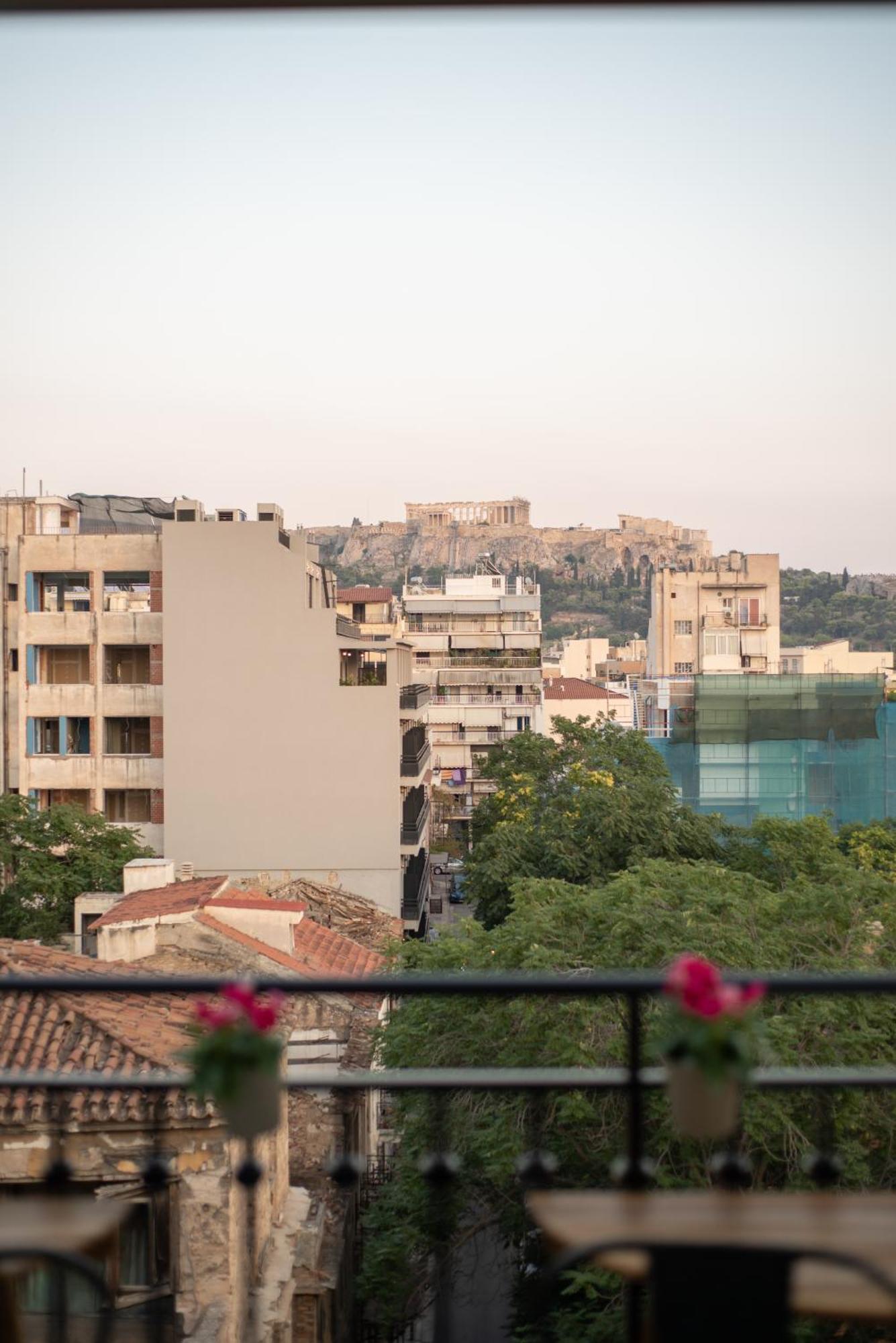 Stunning Acropolis View - 500M Metro - At Historical Center Apartment เอเธนส์ ภายนอก รูปภาพ
